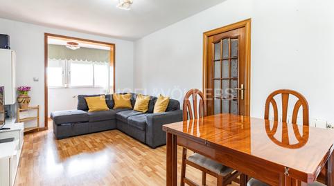 Foto 5 de Apartament en venda a Ciutat Meridiana, Barcelona