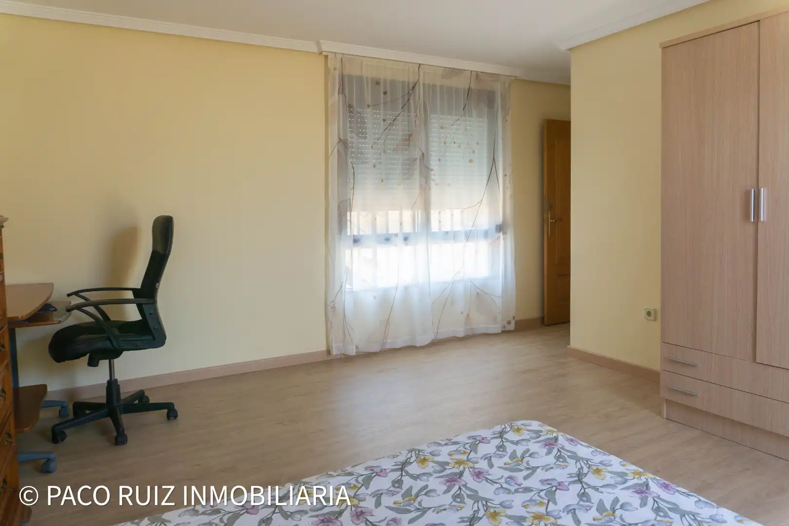 Habitación de Casa adosada de alquiler en Almería con Aire acondicionado, Terraza y Amueblado