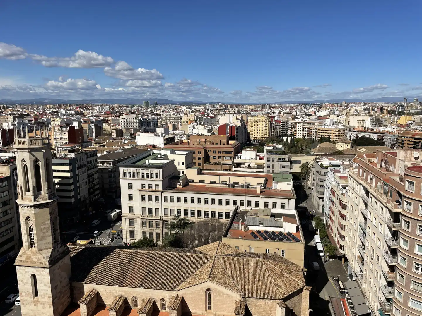 Vista exterior de Piso en venta en Valencia con Aire acondicionado, Parquet y Balcón
