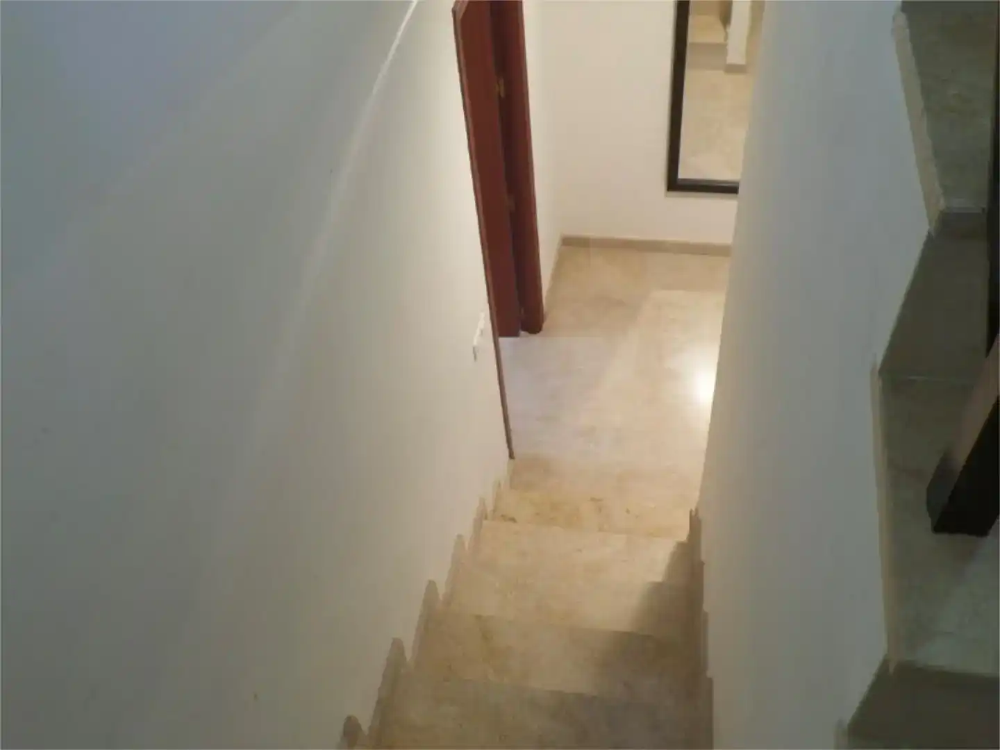 Casa adosada en venda en Estepona amb Aire condicionat, Piscina i Balcó