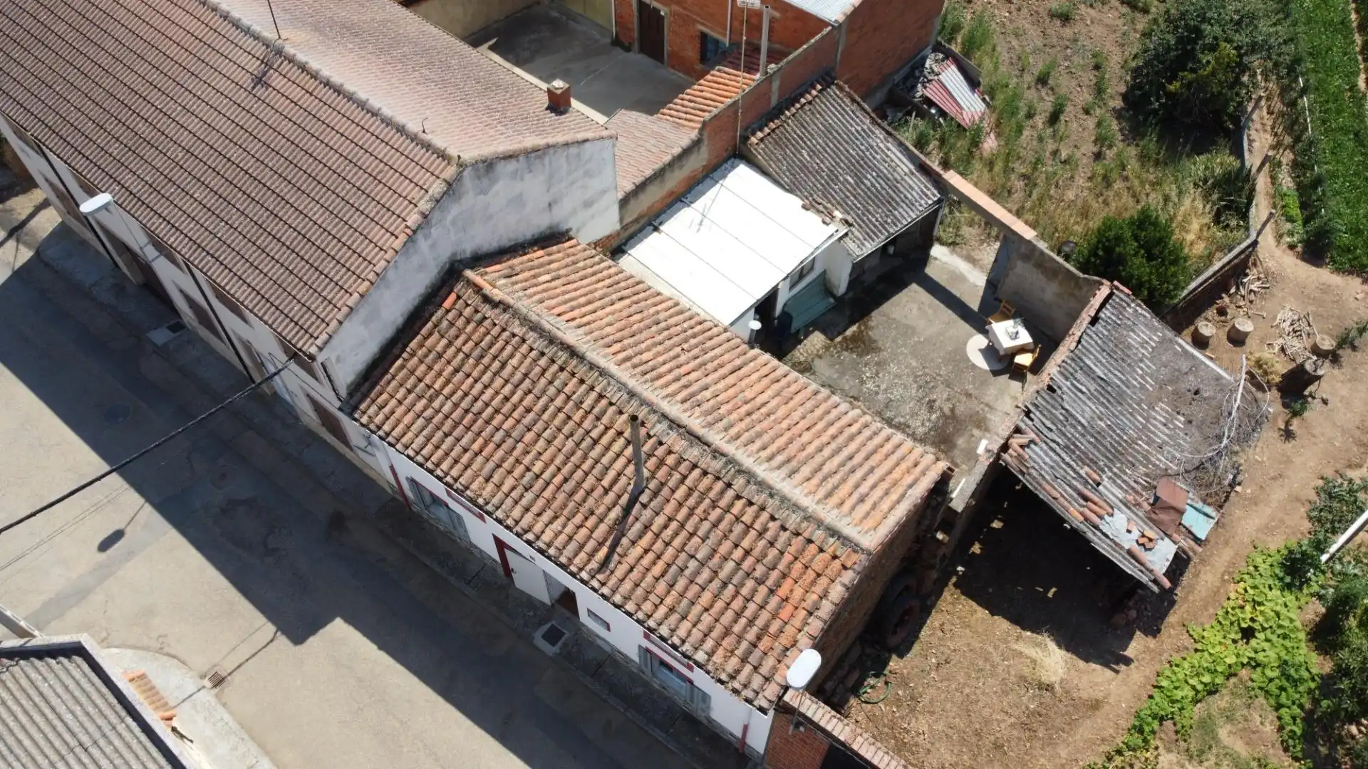 Vista exterior de Casa o xalet en venda en Bustillo del Páramo amb Terrassa