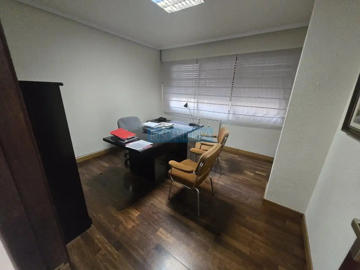 Wohnung zum Verkauf in  Logroño mit Klimaanlage, Heizung und Möbliert
