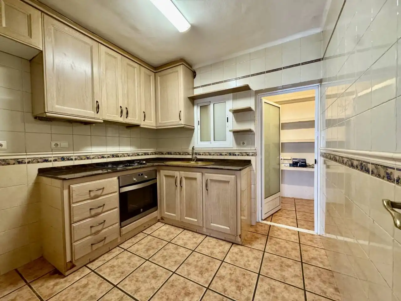 Cocina de Piso en venta en La Roca del Vallès con Calefacción y Balcón