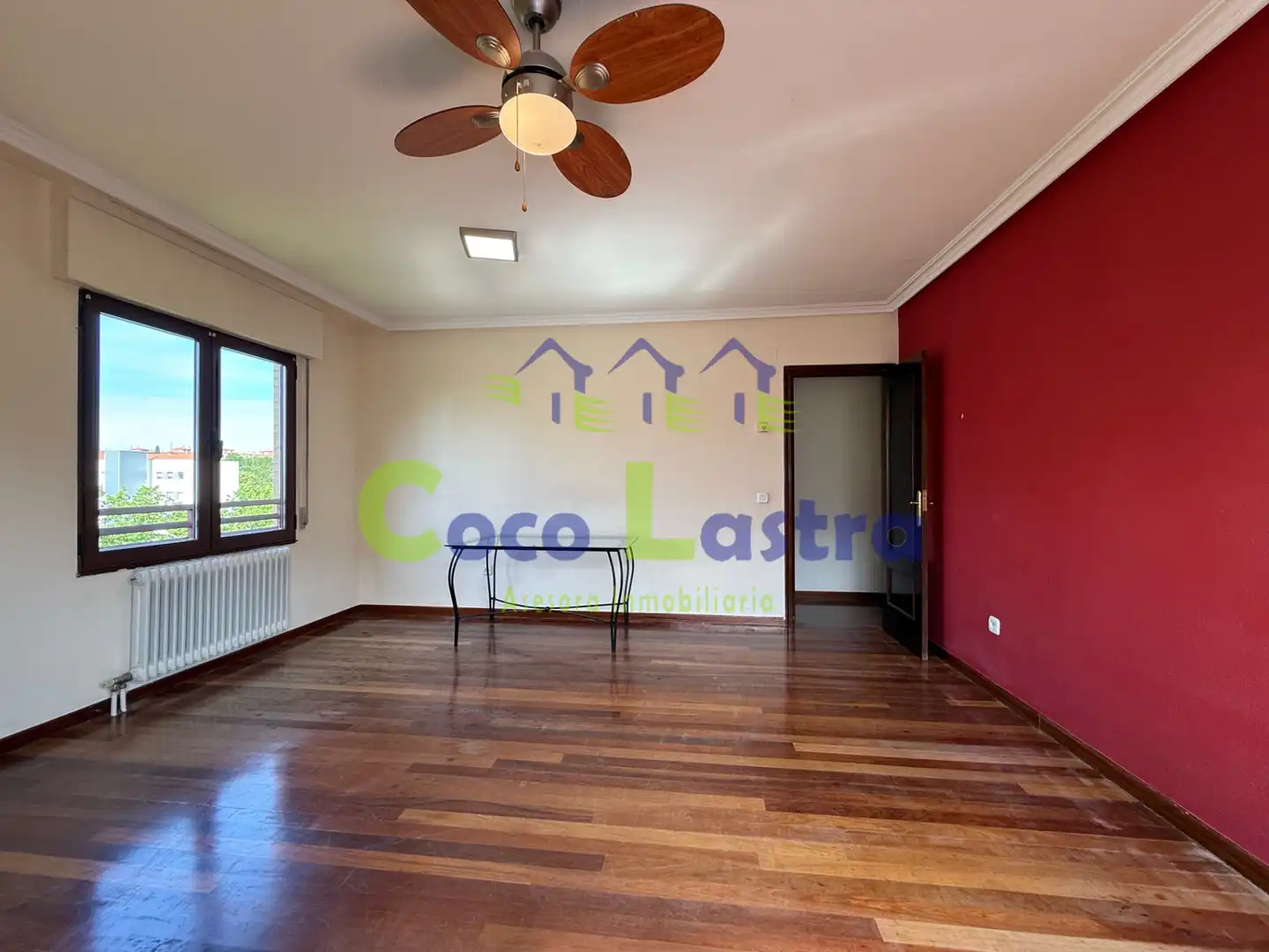 Sala de estar de Piso en venta en Salamanca con Calefacción, Parquet y Balcón