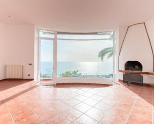 Living room of House or chalet to rent in Sitges  with Air Conditioner, Heating and Private garden