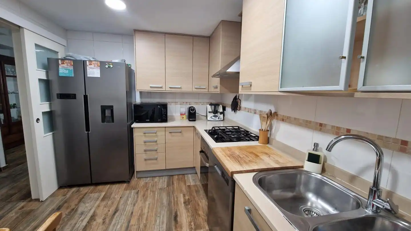 Cuina de Casa o xalet en venda en Moncada amb Jardí privat i Terrassa
