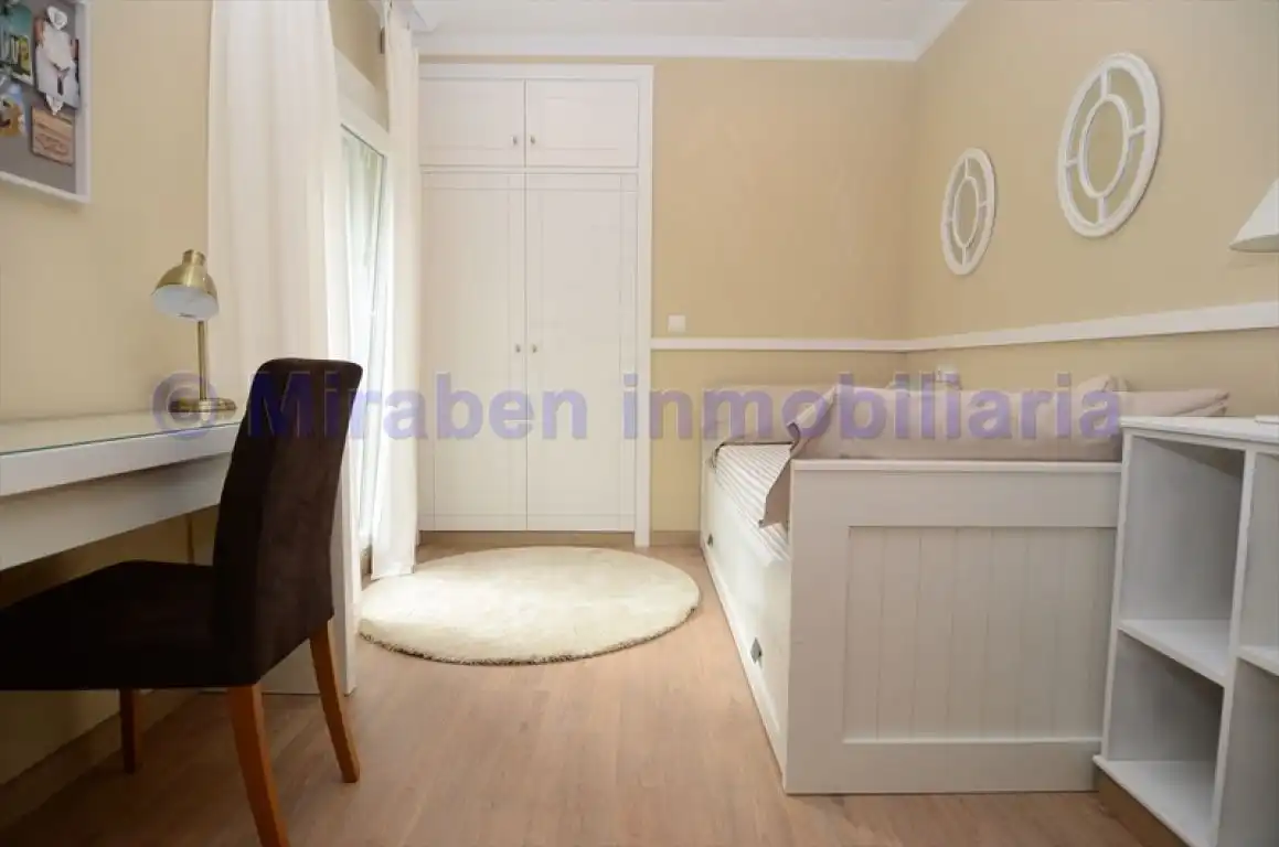 Habitación de Piso de alquiler en Boiro con Calefacción, Terraza y Amueblado