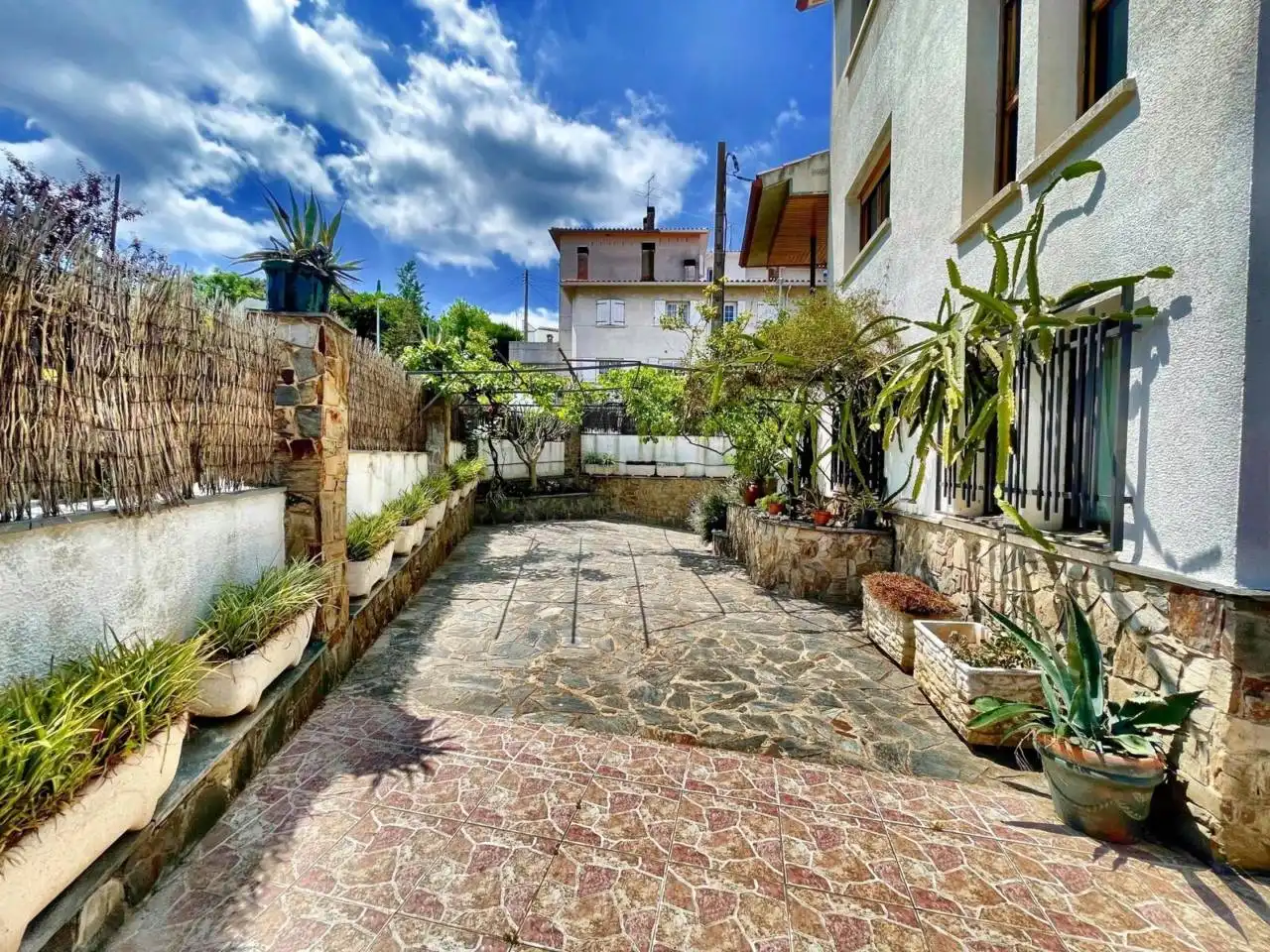 Terraza de Casa o chalet en venta en Cerdanyola del Vallès con Calefacción, Jardín privado y Terraza
