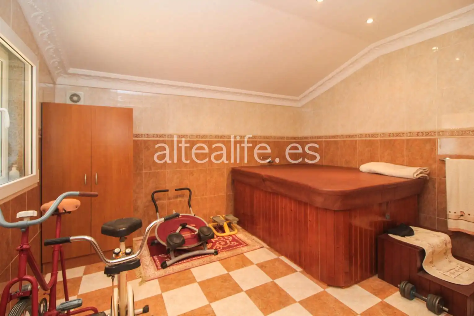 Habitación de Casa o chalet en venta en L'Alfàs del Pi con Aire acondicionado, Calefacción y Jardín privado