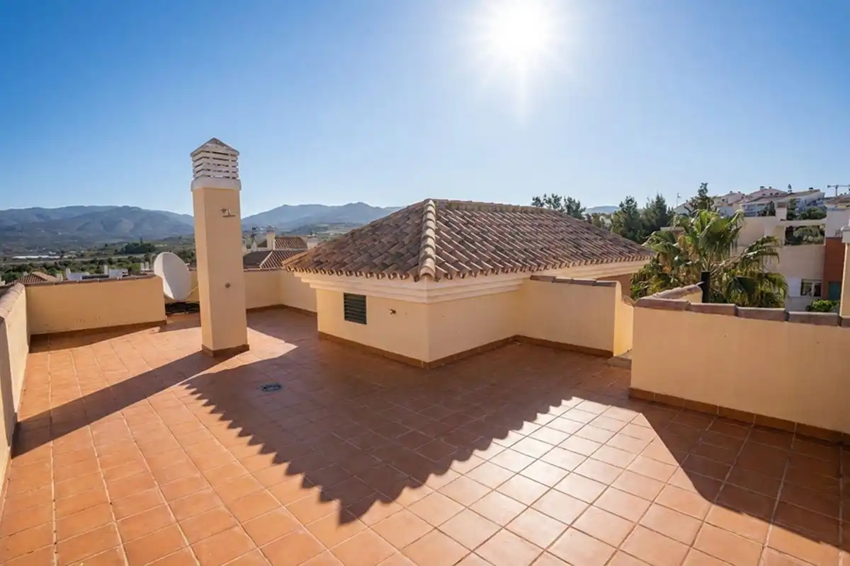 Terraza de Piso en venta en Vélez-Málaga con Aire acondicionado, Terraza y Trastero