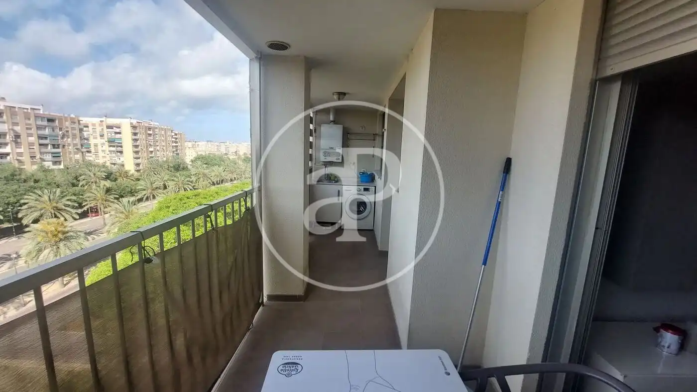 Balcony of Flat for rent in Valencia  with Air Conditioner, Terrace and Furnished