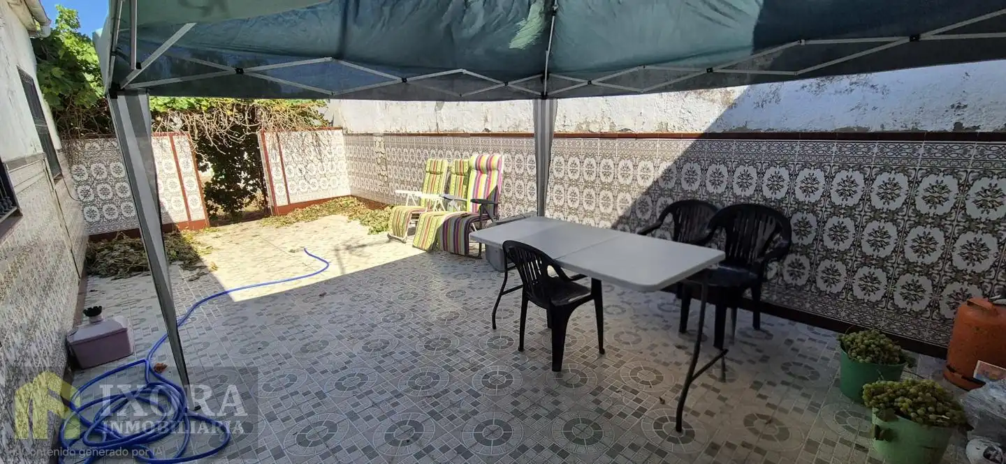 Terrassa de Casa o xalet en venda en Linares amb Aire condicionat, Jardí privat i Terrassa