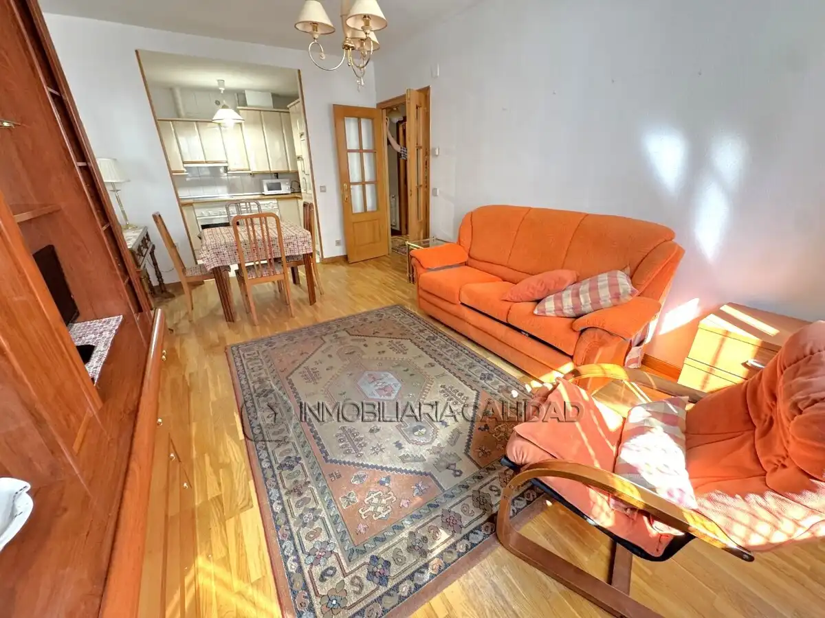 Sala de estar de Piso de alquiler en Burgos con Calefacción y Amueblado