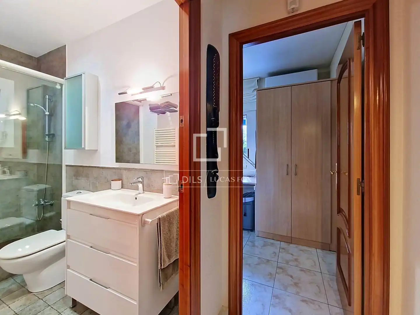 Bathroom of Houses for sale in Vilanova i la Geltrú  with Air Conditioner, Heating and Private garden