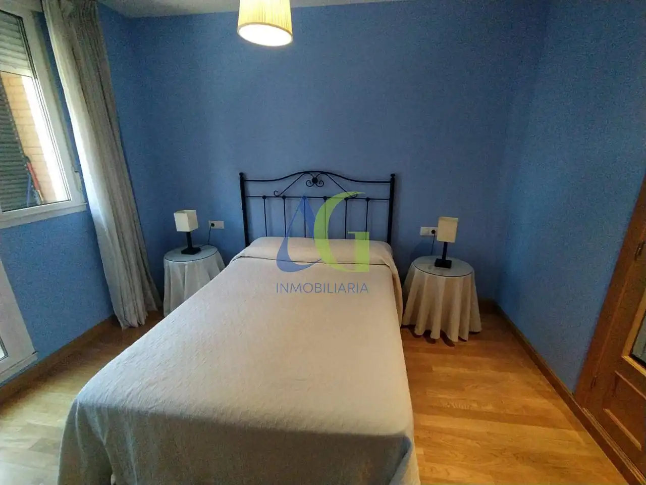 Habitación de Apartamento de alquiler en Villaquilambre con Calefacción, Parquet y Terraza