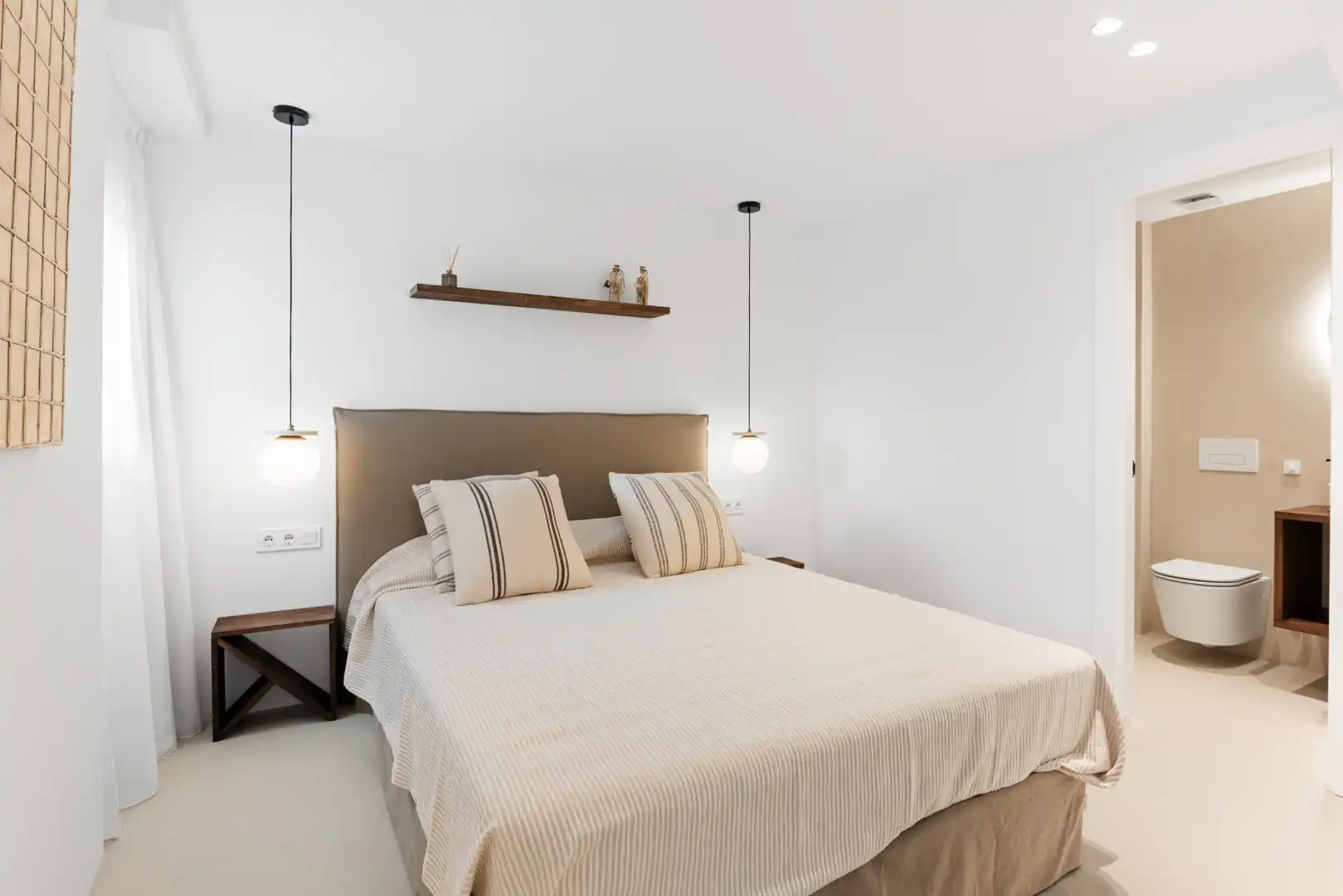Habitación de Ático en venta en Manilva con Aire acondicionado, Terraza y Piscina