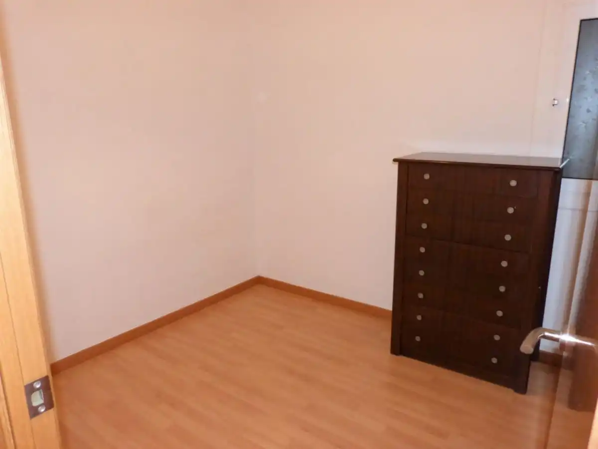 Dormitori de Pis en venda en Viladecans amb Aire condicionat, Parquet i Balcó