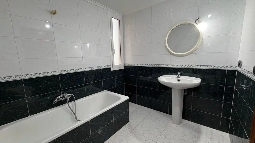 Bathroom of Flat for sale in Vitoria - Gasteiz  with Heating, Terrace and Storage room