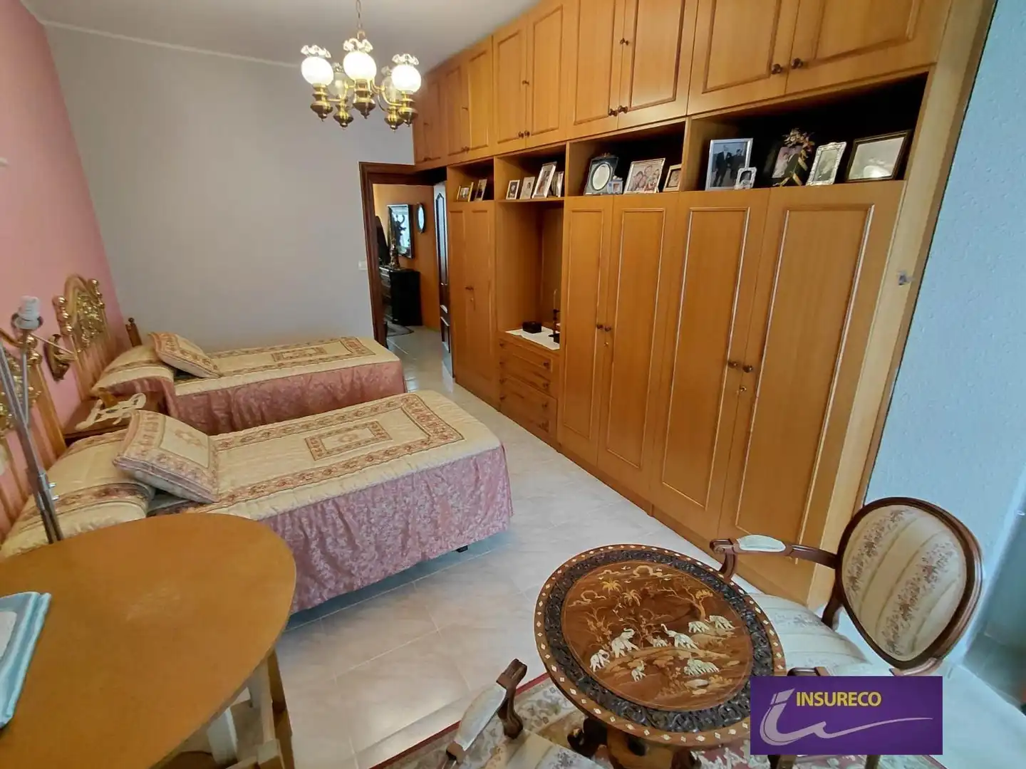 Habitación de Piso en venta en León Capital  con Calefacción, Parquet y Trastero