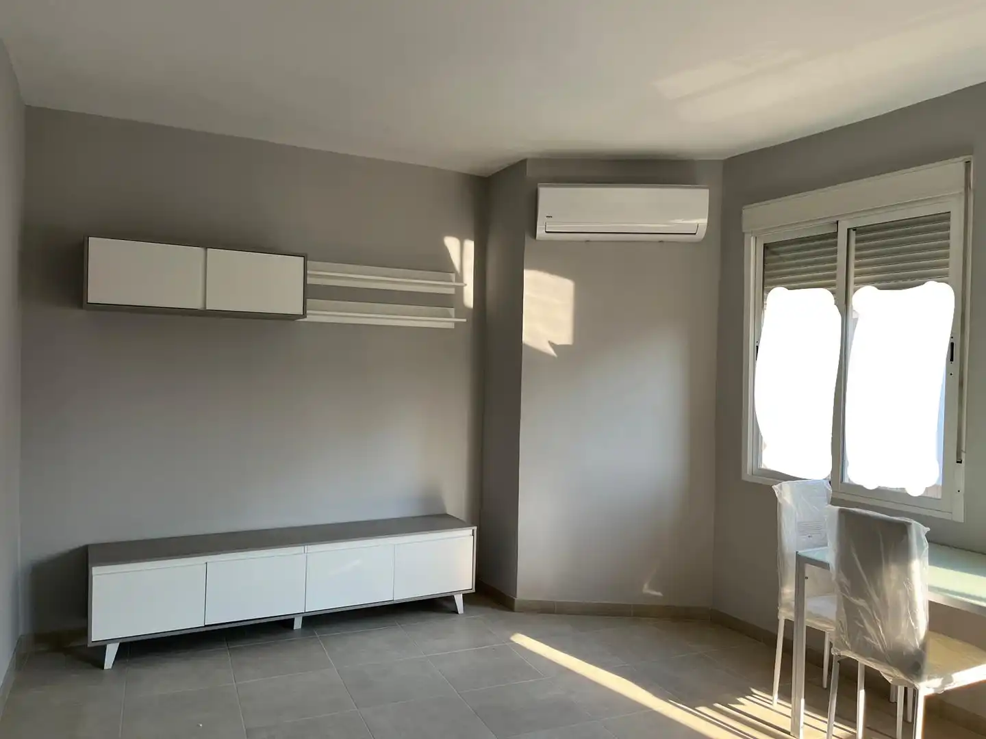 Dormitori de Dúplex en venda en Fernán-Núñez amb Aire condicionat, Terrassa i Moblat