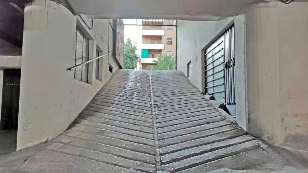 Vista exterior de Garaje en venta en Granada