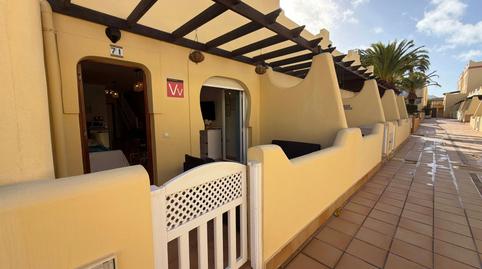 Foto 2 de Casa adosada de alquiler en Corralejo, La Oliva
