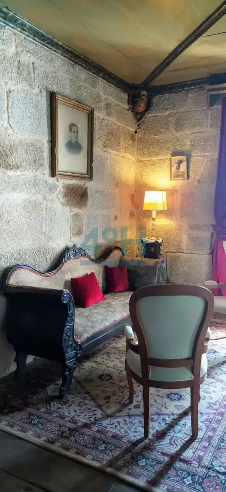 Finca rústica en venta en Beade  con Jardín privado y Amueblado