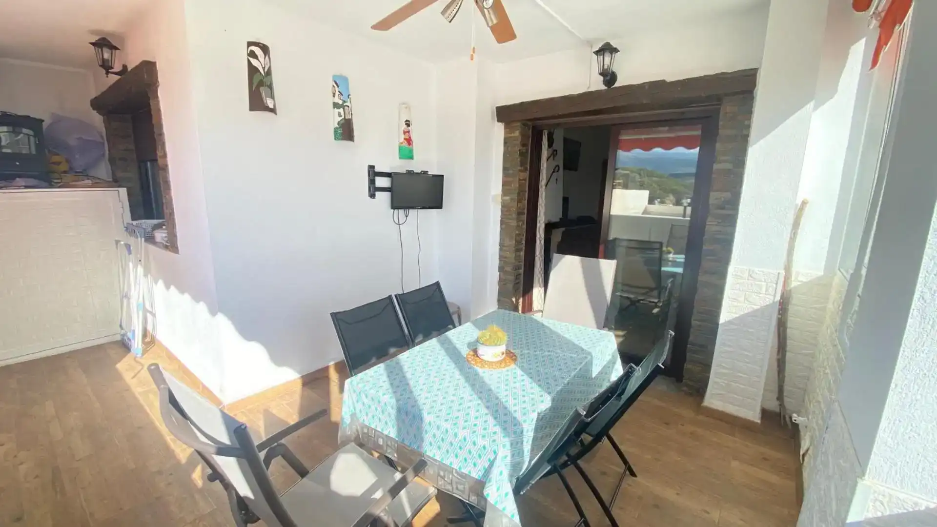 Menjador de Apartament en venda en Alcolea amb Aire condicionat, Jardí privat i Traster