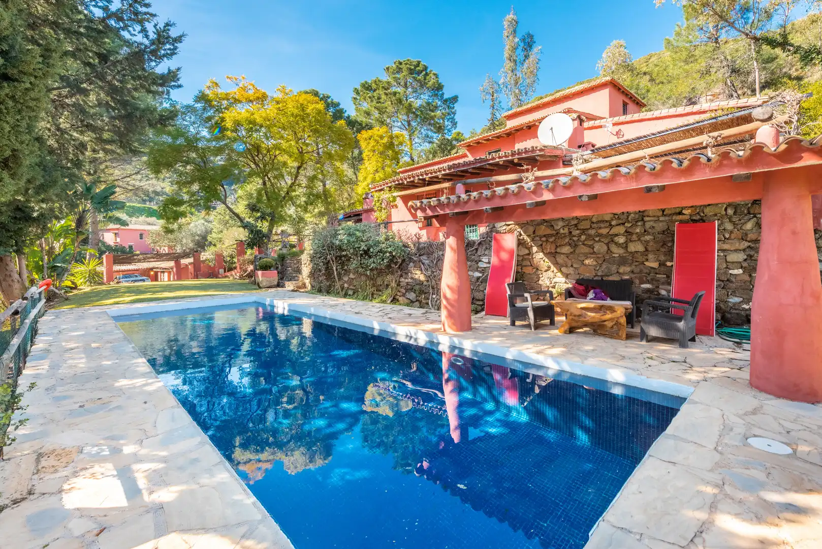 Chalet con terraza en venta en Benahavís pueblo, imagen 2