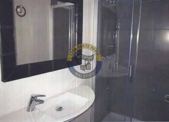 Bathroom of Houses for sale in León Capital   with Heating, Private garden and Terrace