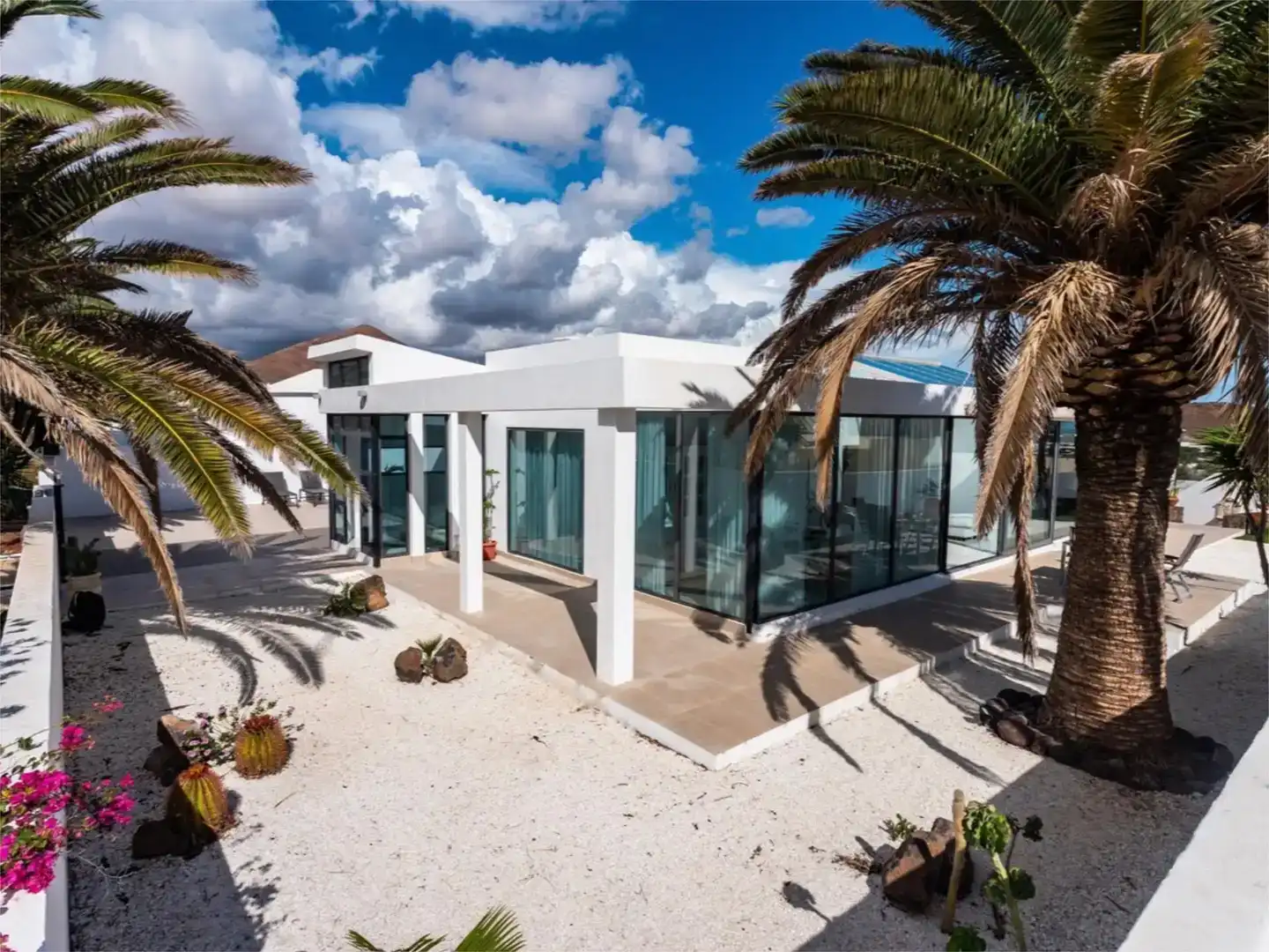 Vista exterior de Casa o chalet en venta en Teguise con Jardín privado y Piscina