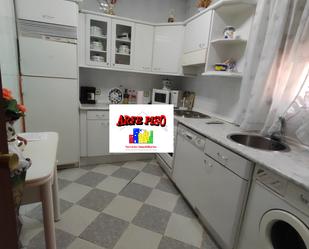 Küche von Haus oder Chalet zum verkauf in Zorita de los Canes mit Balkon