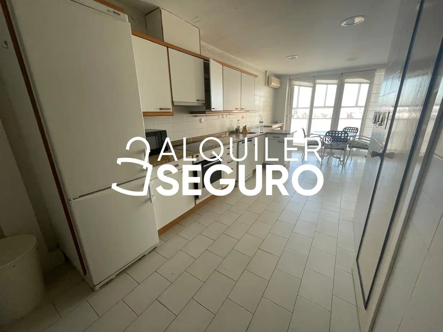 Kitchen of Flat for rent in Madrid  with Air Conditioner, Heating and Terrace