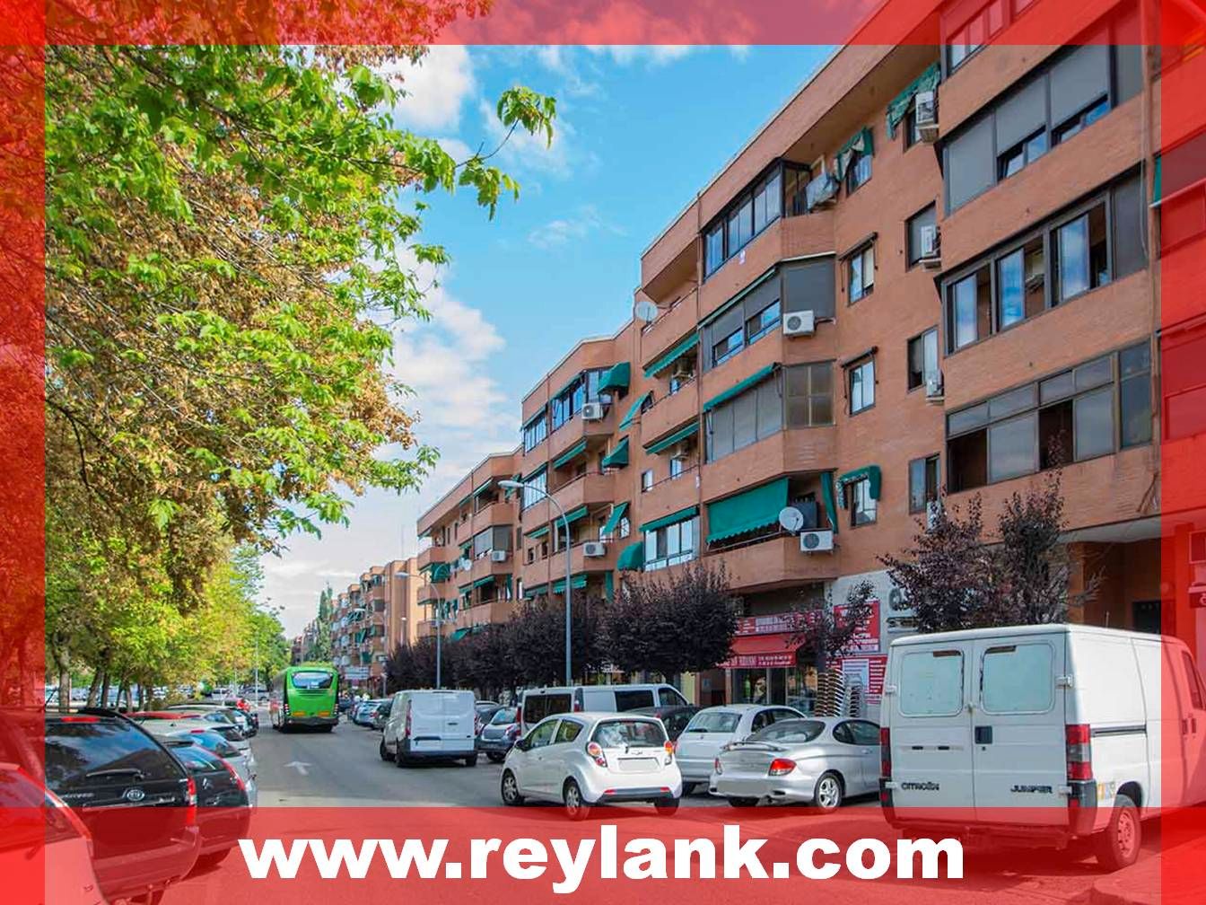 Vista exterior de Pis en venda en San Fernando de Henares amb Aire condicionat, Calefacció i Forn