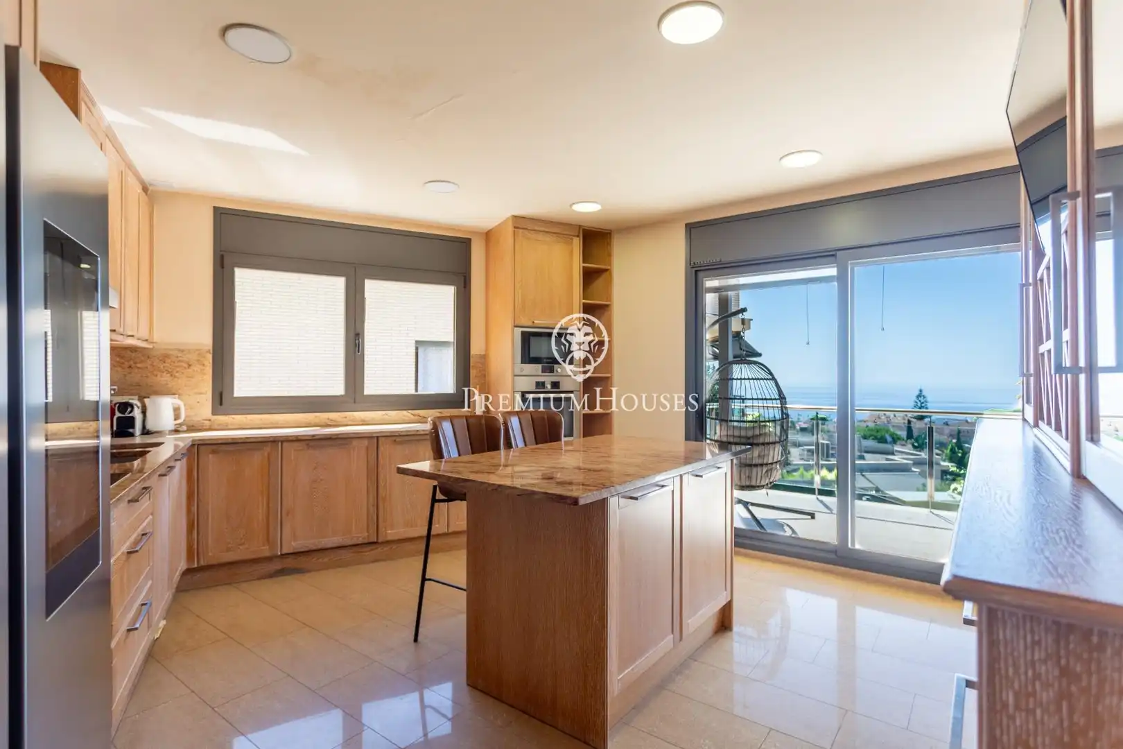 Cocina de Casa o chalet en venta en Premià de Dalt con Aire acondicionado, Calefacción y Jardín privado