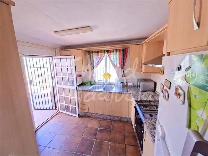 Detached house with pool for sale in Alcaucín, imagen 2