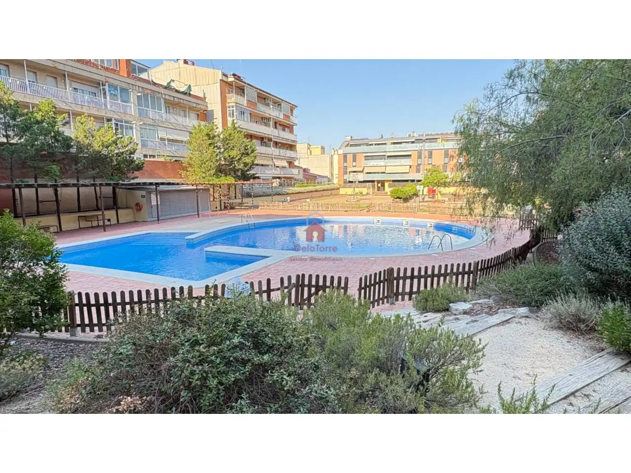 Swimming pool of Flat for sale in Terrassa  with Air Conditioner, Heating and Storage room