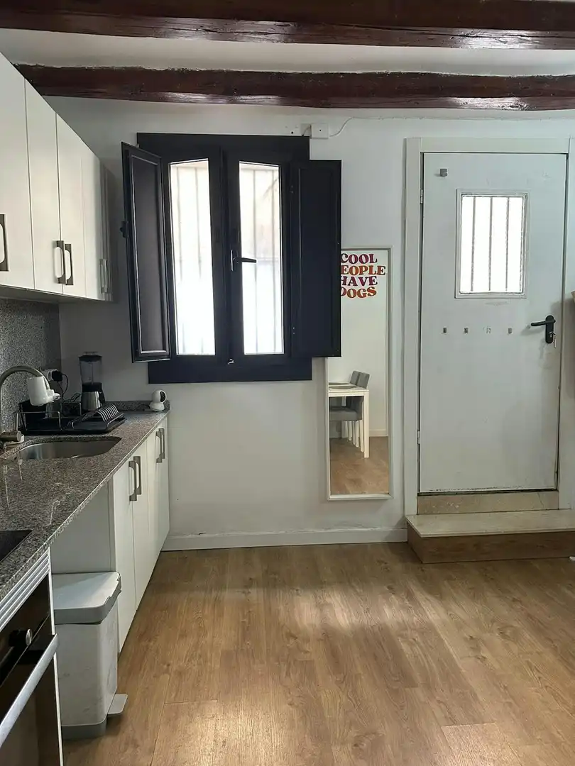 Cocina de Piso de alquiler en Barcelona con Jardín privado, Amueblado y Lavadora