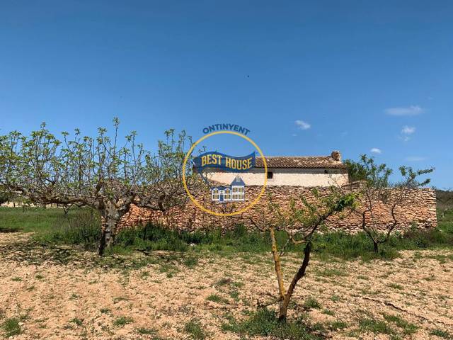 Casa-chalet en Venta en La Font de la Figuera