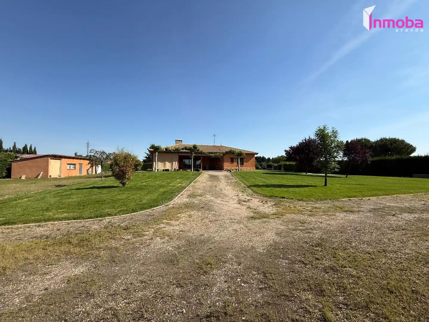 Garden of Houses for sale in Aranda de Duero  with Heating, Private garden and Terrace