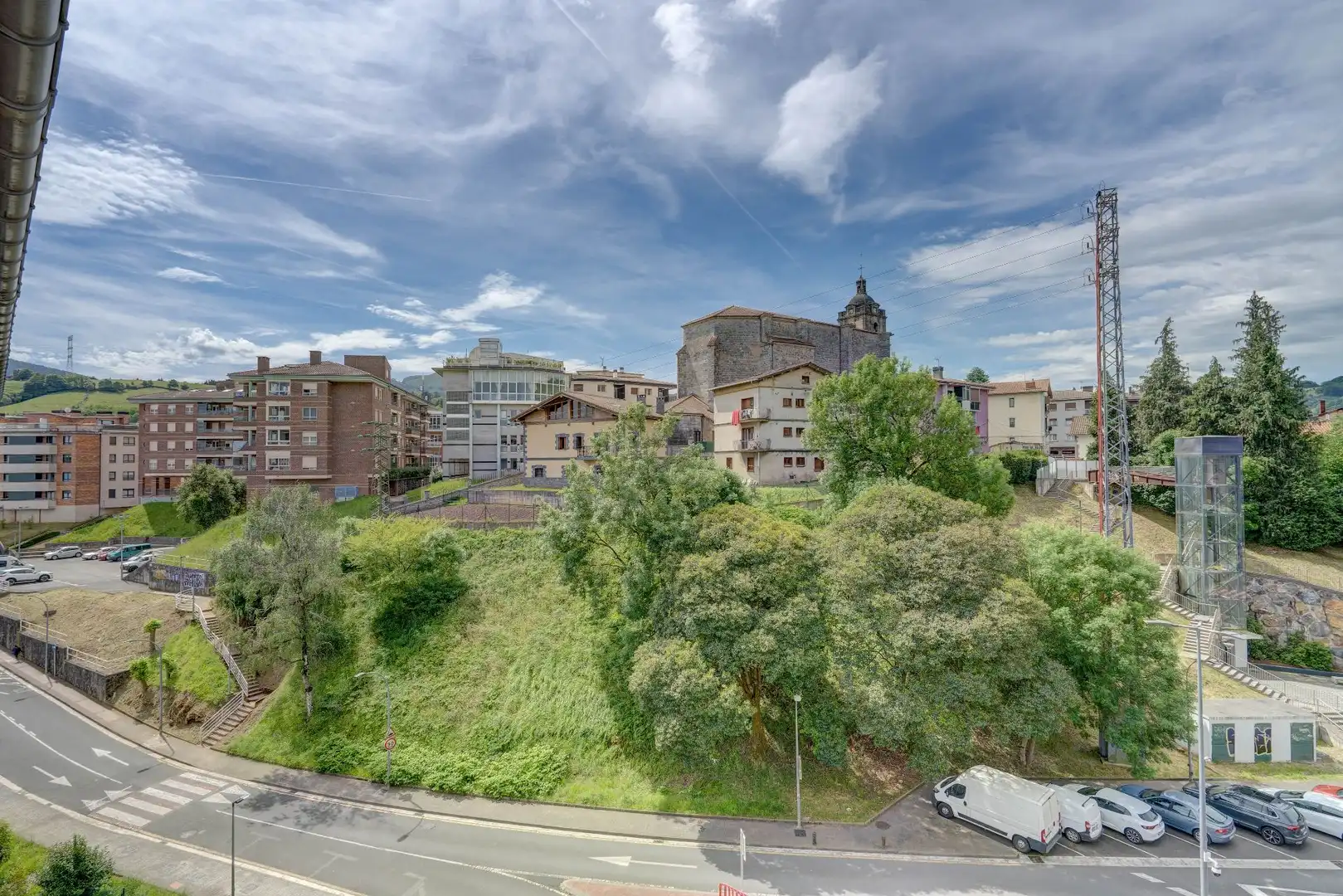 Vista exterior de Piso en venta en Urnieta con Calefacción, Terraza y Trastero