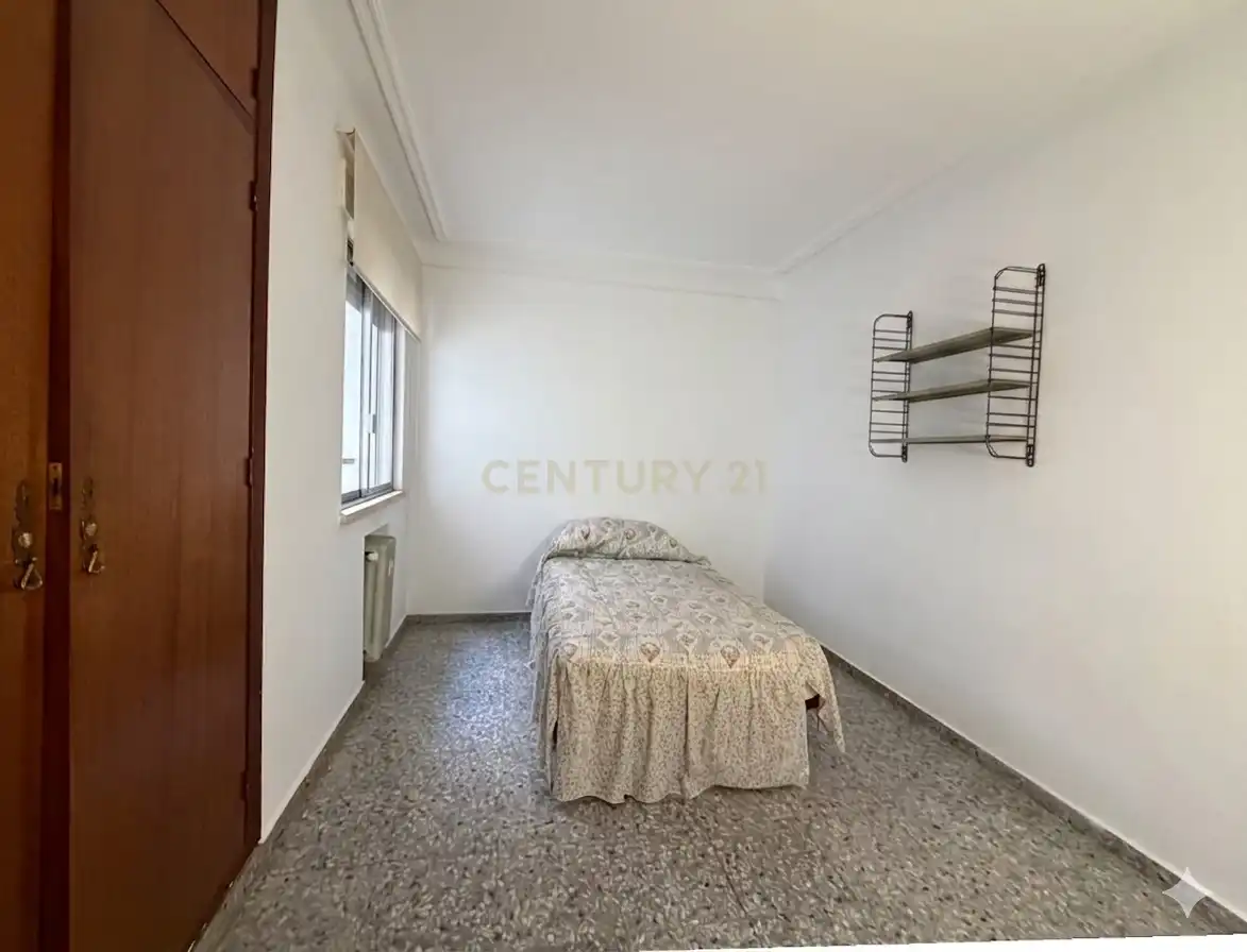 Bedroom of Flat for sale in Cáceres  with Air Conditioner and Washing machine
