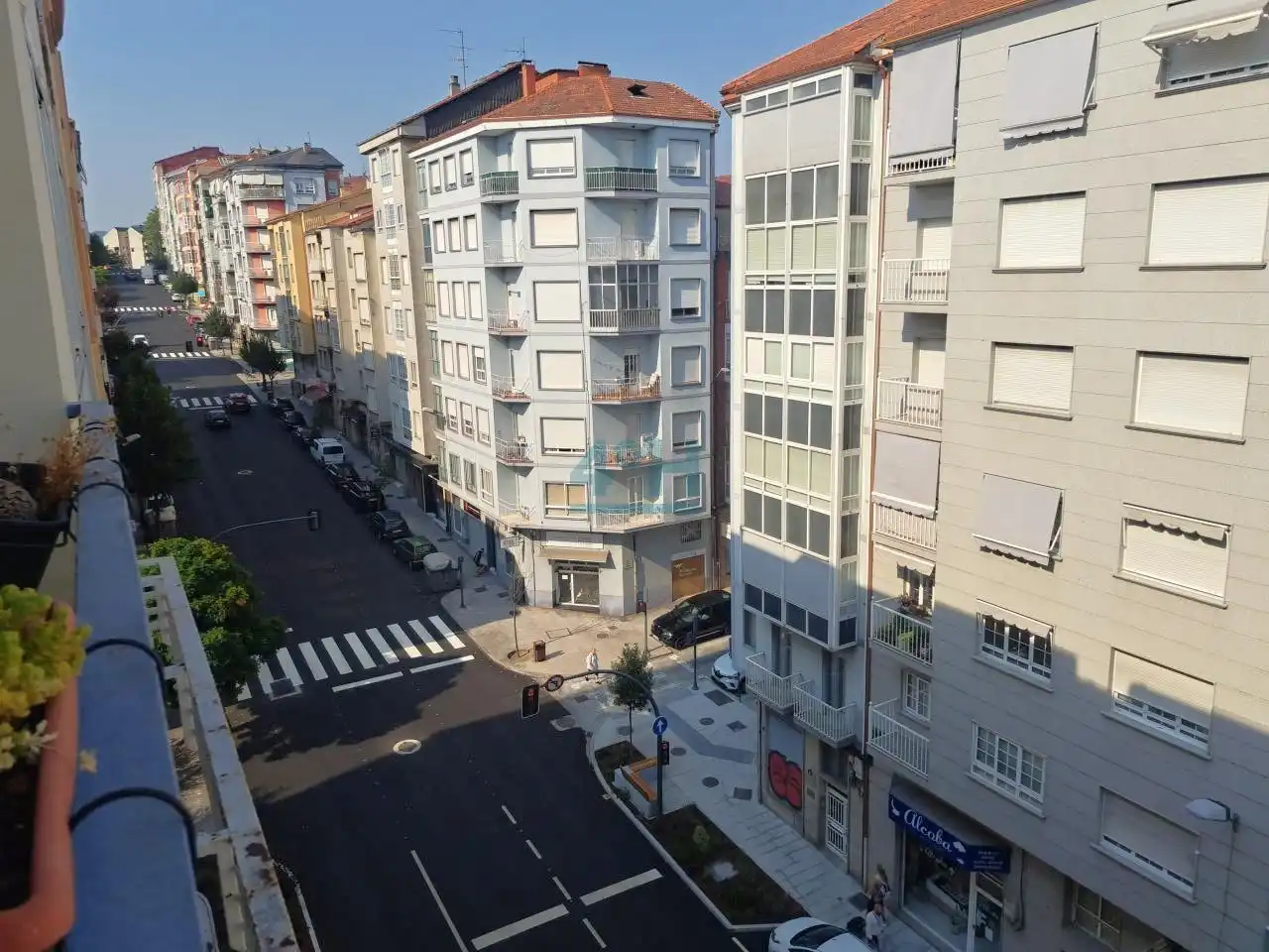 Vista exterior de Piso en venta en Ourense Capital  con Calefacción, Parquet y Amueblado