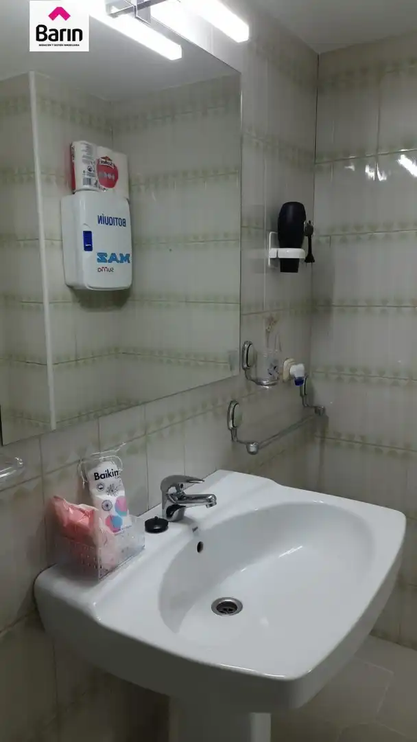 Badezimmer von Wohnung zum Verkauf in Córdoba mit Klimaanlage, Terrasse und Abstellraum