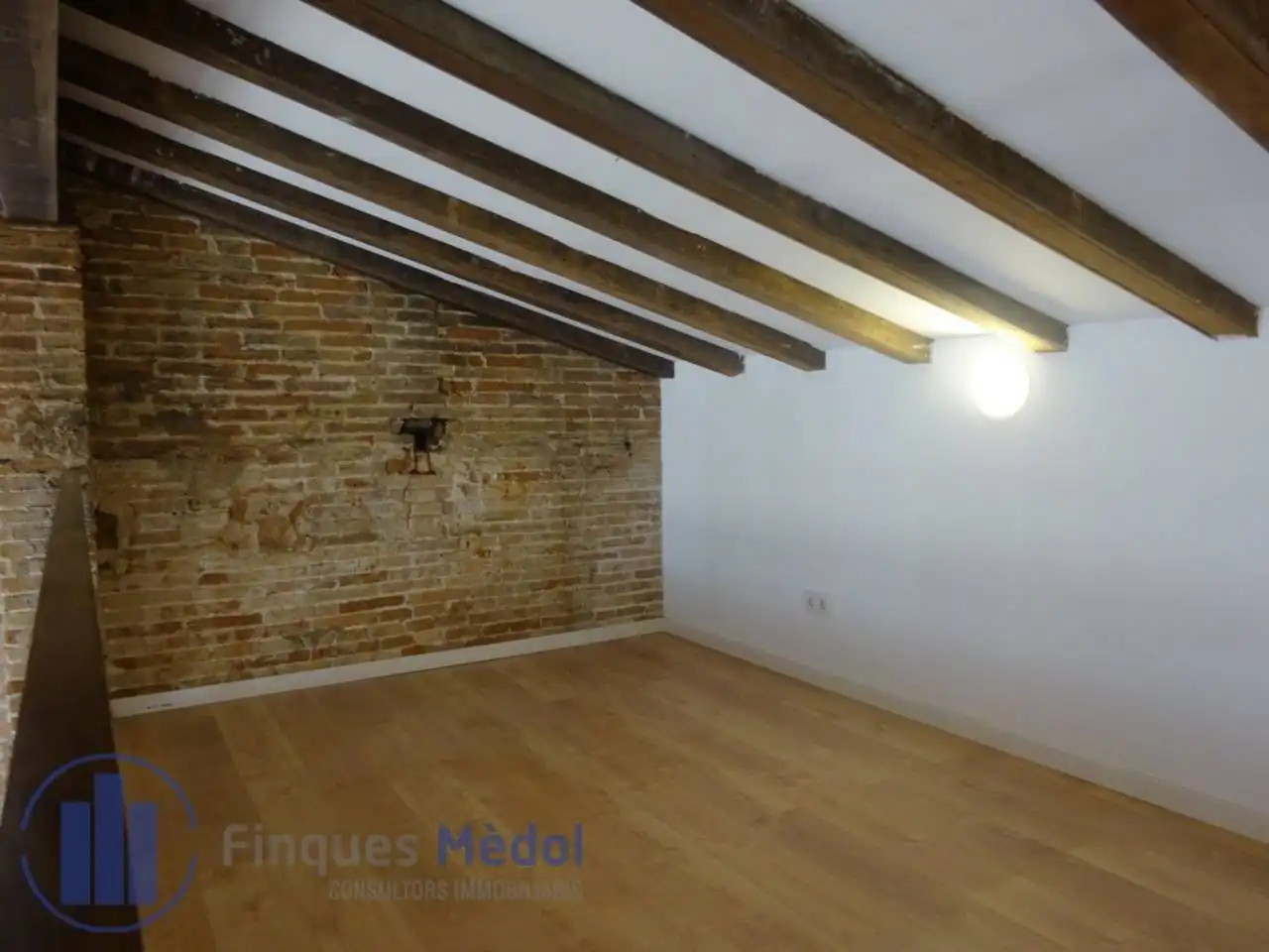 Ático de alquiler en Tarragona con Aire acondicionado, Calefacción y Parquet