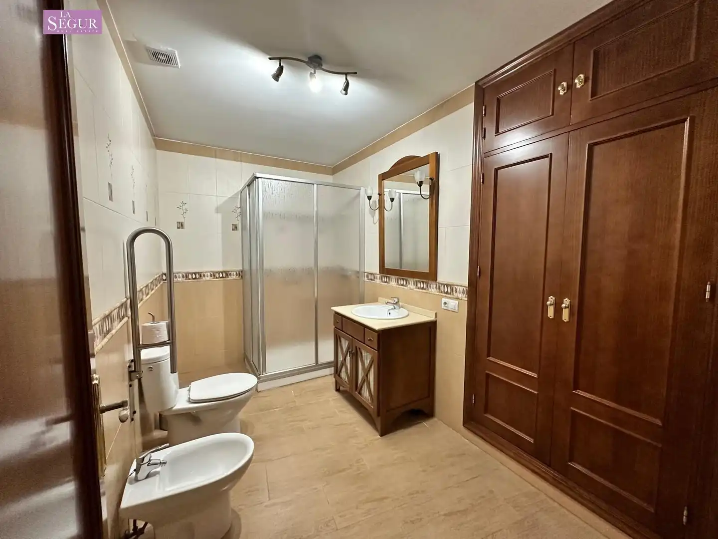 Baño de Planta baja en venta en Conil de la Frontera con Aire acondicionado