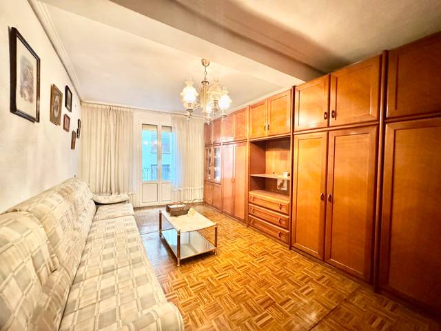 Piso en Venta en Hedegile Kalea en Casco Viejo