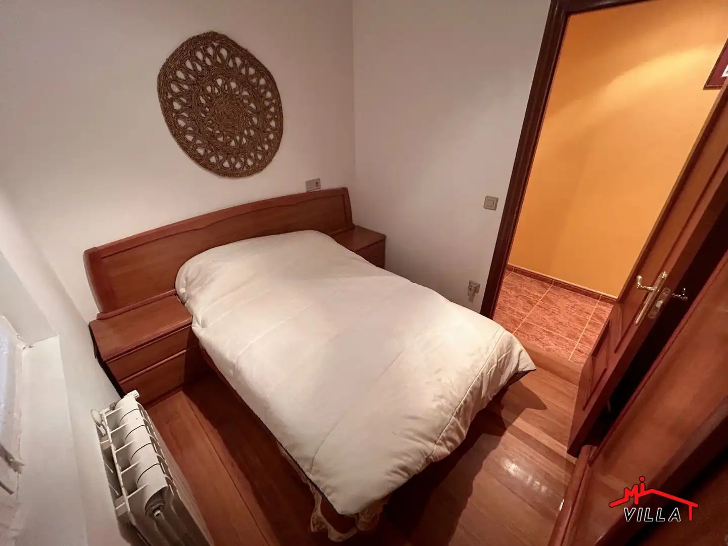 Bedroom of Flat for sale in Laredo  with Heating