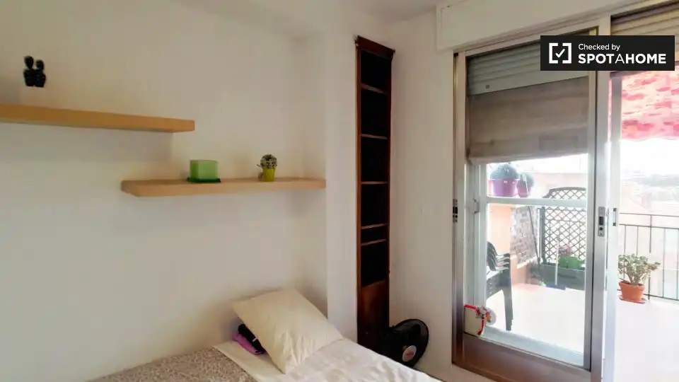 Room in Opañel