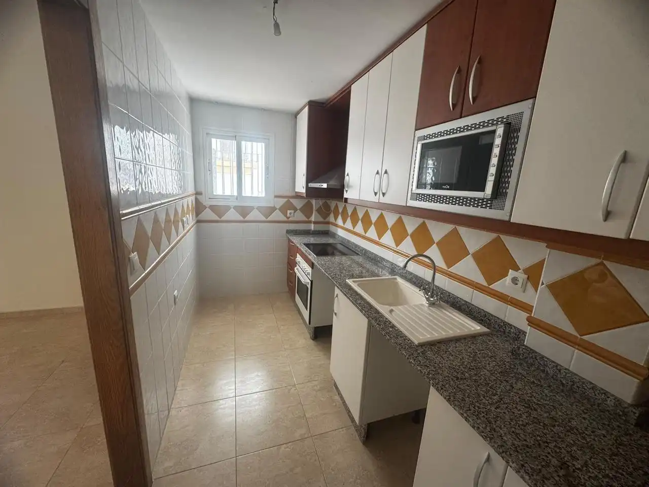Kitchen of Flat for sale in Las Salinas